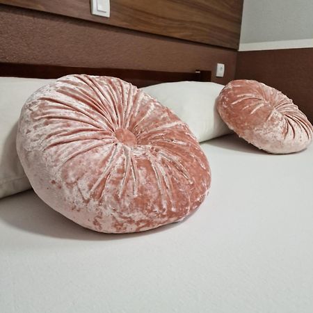Hotel Djerdan 克拉列沃 外观 照片