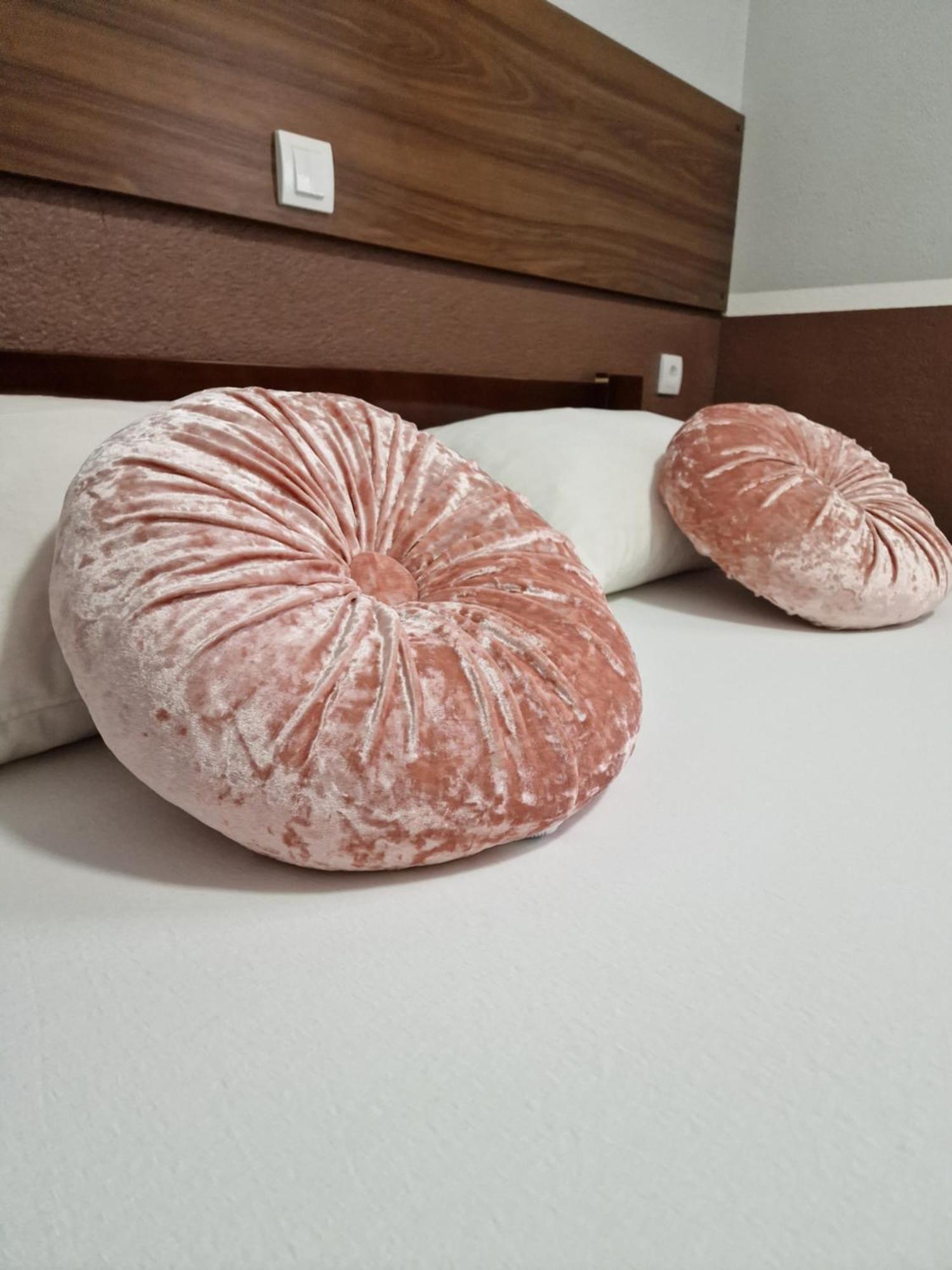 Hotel Djerdan 克拉列沃 外观 照片