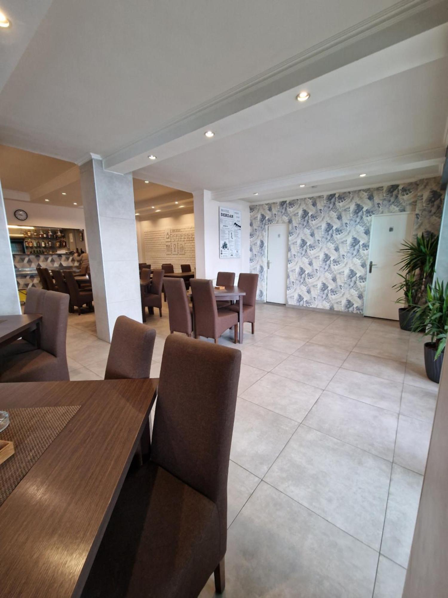 Hotel Djerdan 克拉列沃 外观 照片