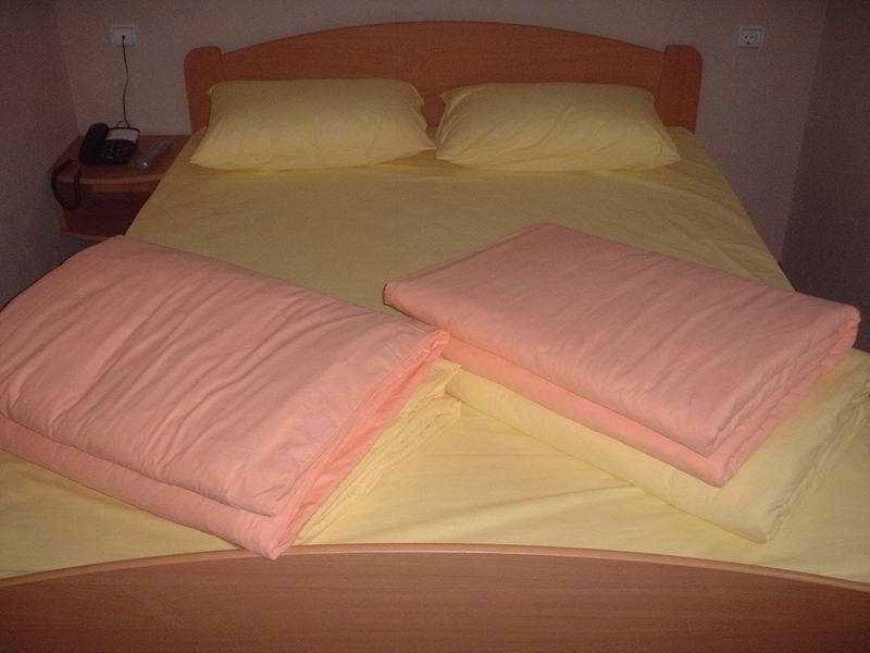 Hotel Djerdan 克拉列沃 外观 照片