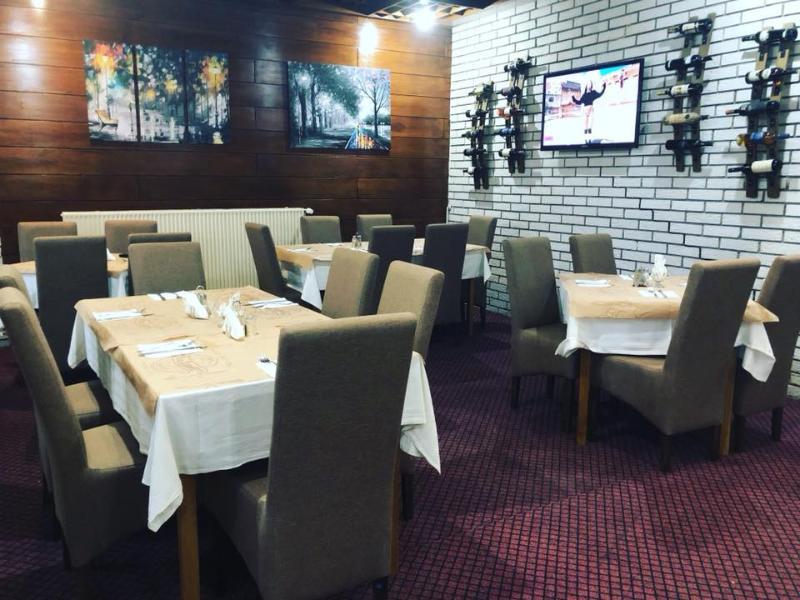 Hotel Djerdan 克拉列沃 外观 照片